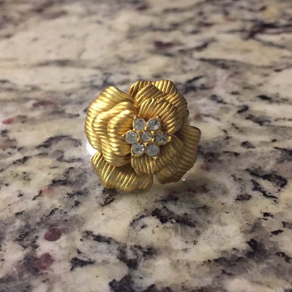 Premier Designs In Bloom Ring size 7